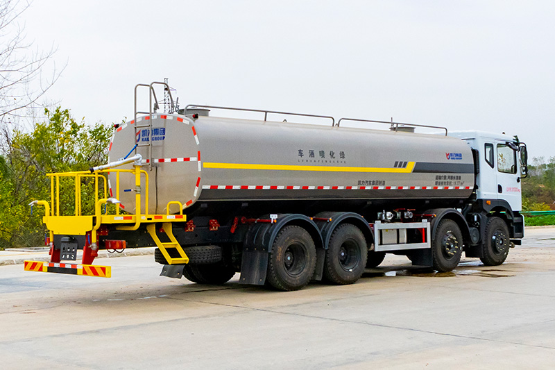 华神T5前四后八洒水车  25方