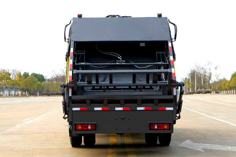 东风KL5,23款压缩垃圾车 4500轴距  14方