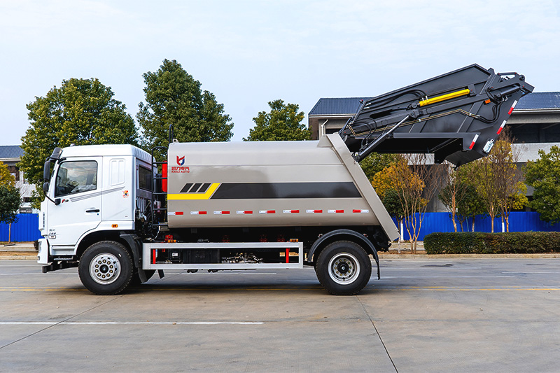 东风KL5,23款压缩垃圾车 4500轴距  14方